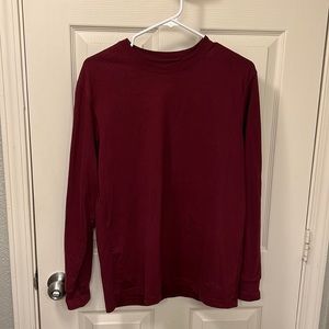 Eddie Bauer maroon long-sleeved tee